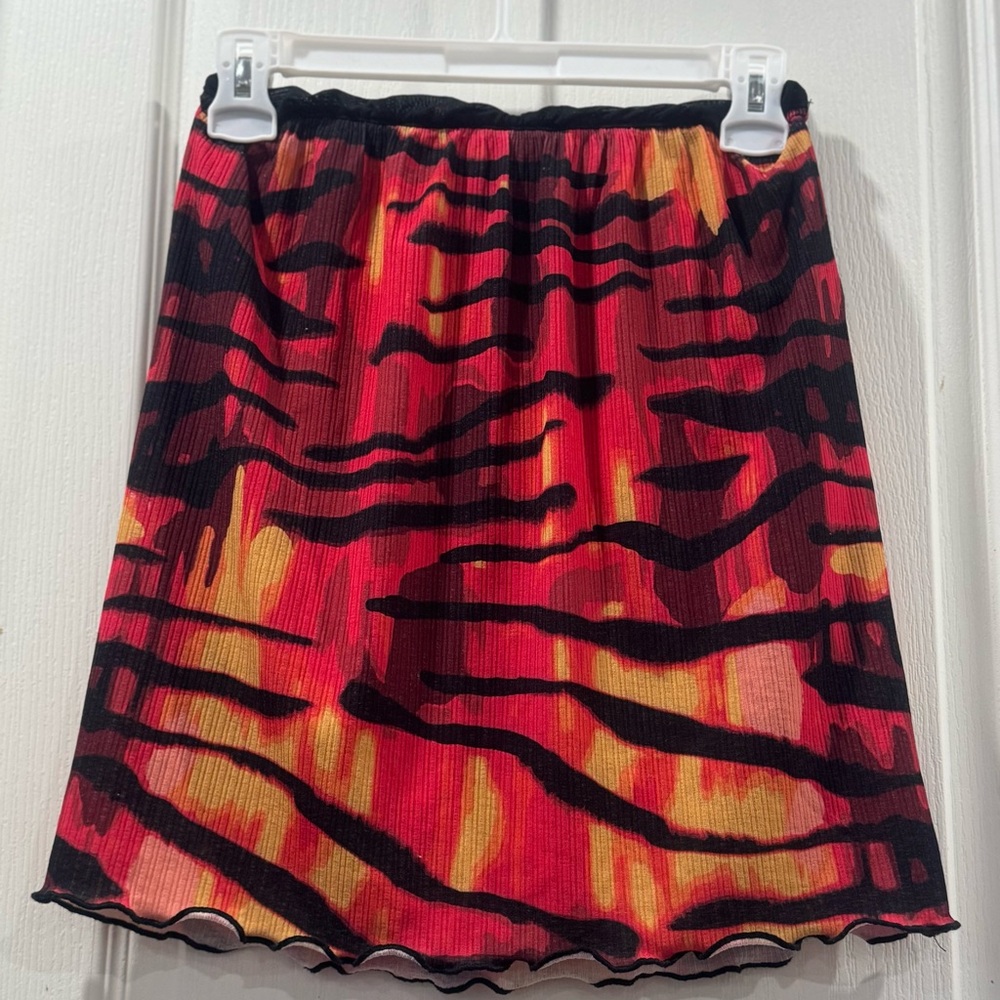 Twiin Vibrant Red and Black Women's Skirt